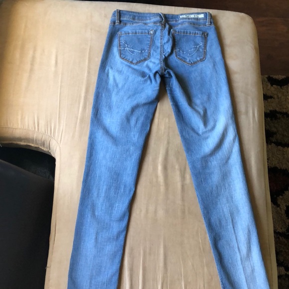 Jeans - Picture 2 of 7